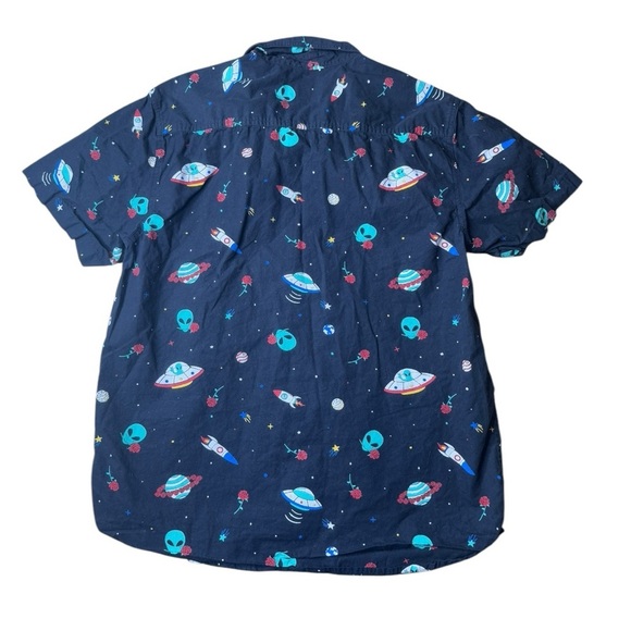 Eighty Eight Alien & UFO Print Button-Up Shirt - Size Large - Picture 7 of 7